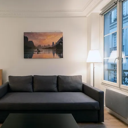 Apartment Flat 31m2 Near Pompidou Center, Marais, Les Halles, Mobility Lease Only Paris