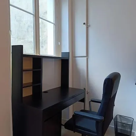 Flat 31m2 Near Pompidou Center, Marais, Les Halles, Mobility Lease Only *