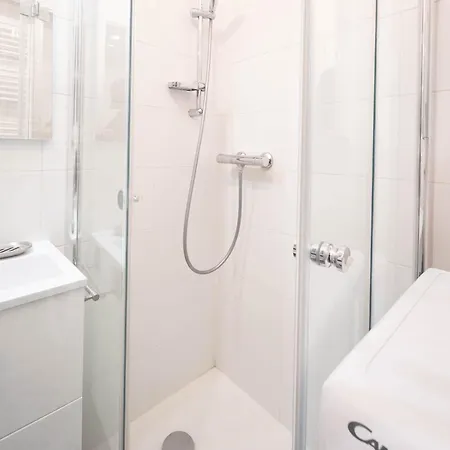 Flat 31m2 Near Pompidou Center, Marais, Les Halles, Mobility Lease Only * Παρίσι